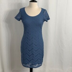 Tiana B. Women's Short Sleeve Chevron Knit Lined Sheath Dress